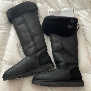 Brand new never worn uggs